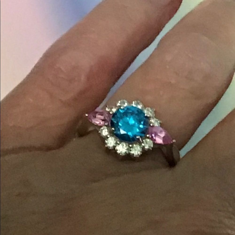 Gorgeous‎ Vintage Sterling Silver Diamonique Ring